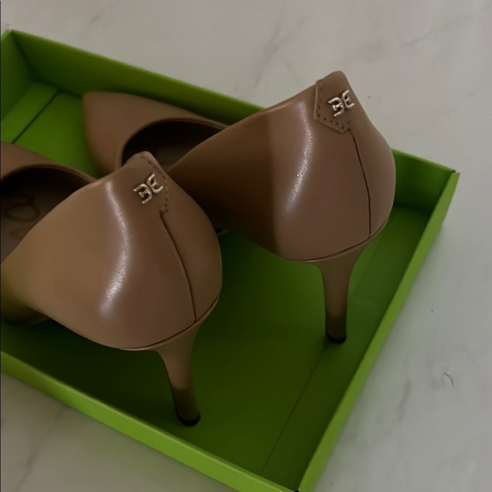 Sam Edelman Hazel, Sand Lea Pump - Picture 3 of 6